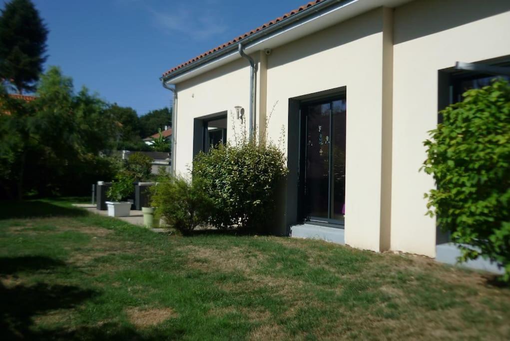 9 Pers 160 M² +Jardin- 10Mn Nantes -30Mn Mer Bouguenais Extérieur photo