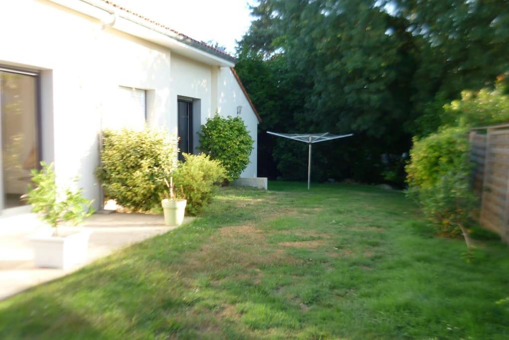 9 Pers 160 M² +Jardin- 10Mn Nantes -30Mn Mer Bouguenais Extérieur photo